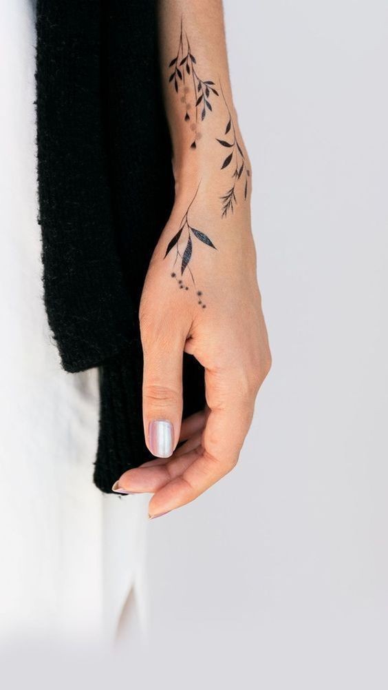 Les 44 plus beaux tatouages minimalistes pour s'inspirer 14