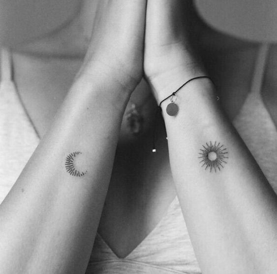 Les 44 plus beaux tatouages minimalistes pour s'inspirer 36