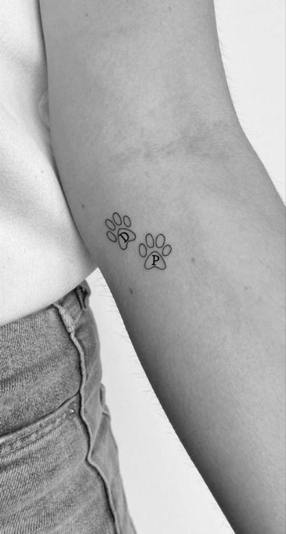 25 tatouages minimalistes à la fois élégants et discrets 13