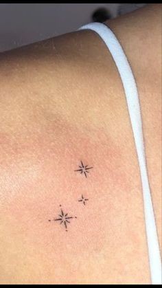 25 tatouages minimalistes à la fois élégants et discrets 15