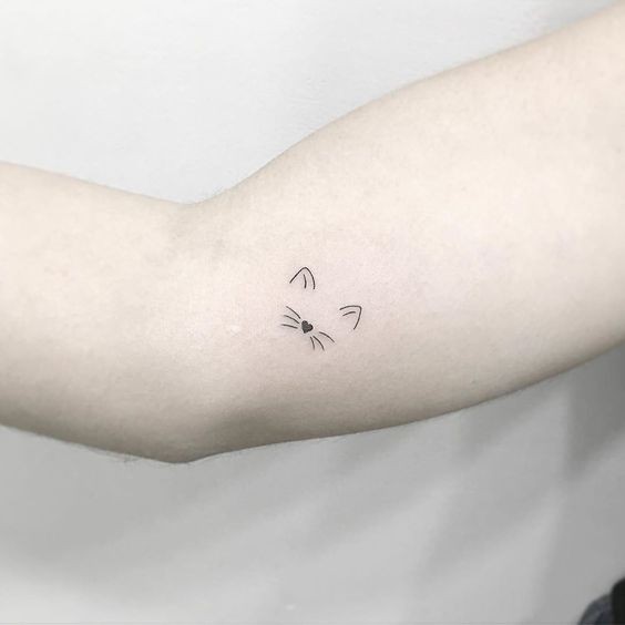 25 tatouages minimalistes à la fois élégants et discrets 6