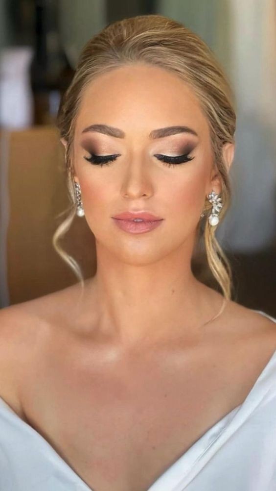 32 maquillages de mariée pour les yeux marrons 15