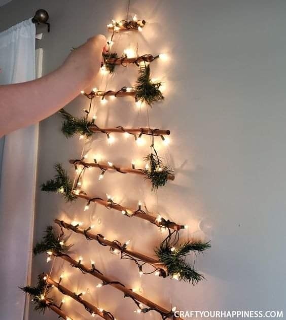 8 idées pour faire un sapin de Noël mural 2