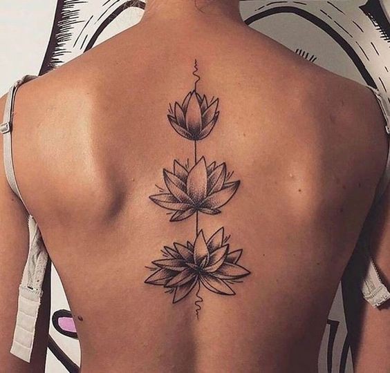 44 tatouages dos qui rendent une femme irrésistible 7