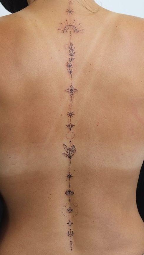 44 tatouages dos qui rendent une femme irrésistible 26