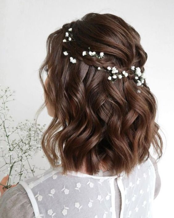 11 Coiffures de mariage pour cheveux mi-longs 10