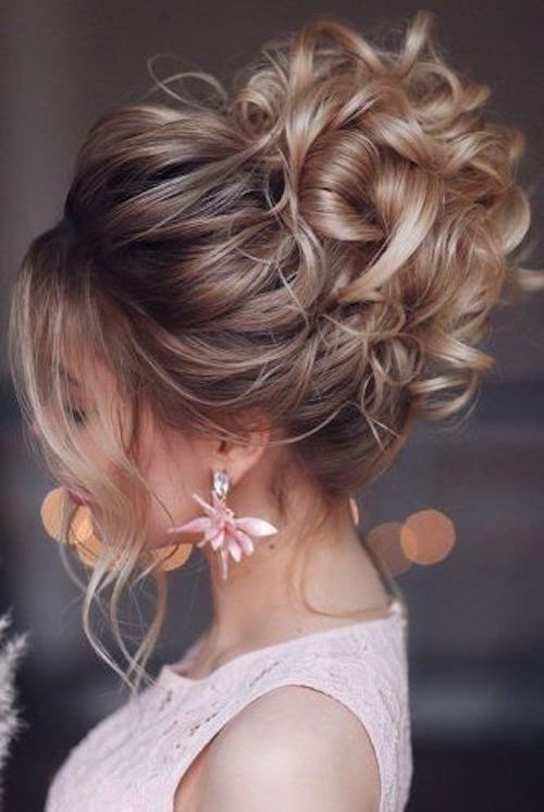 11 Coiffures de mariage pour cheveux mi-longs 11