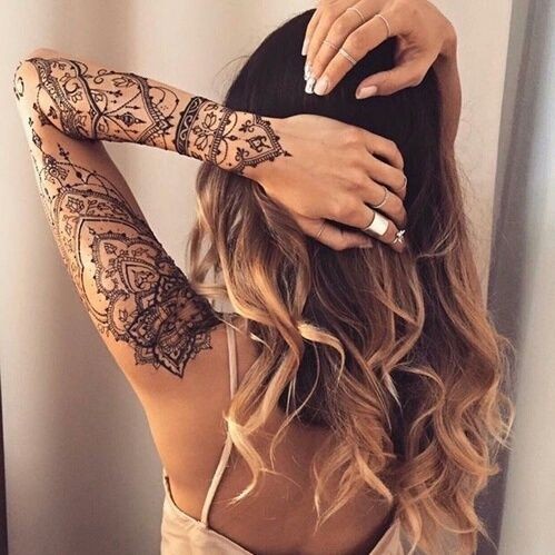 30 beaux tatouages ???mandala de bras pour femme 10