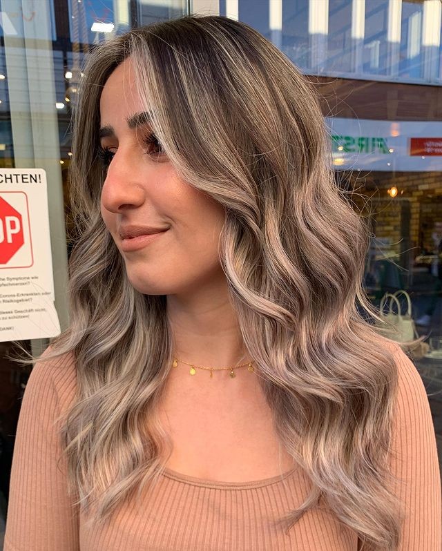 Balayage Blond : 38 Idées Qui Rendent une Femme Irrésistible 27