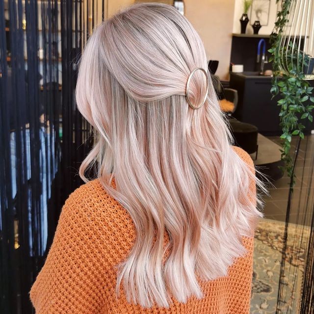 Balayage Blond : 38 Idées Qui Rendent une Femme Irrésistible 30