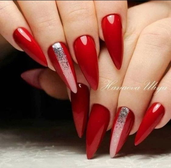 23 façons de porter le rouge sur vos ongles 2