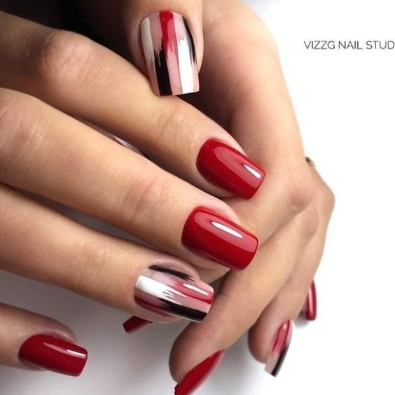 23 façons de porter le rouge sur vos ongles 13