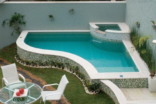 29 idées de petites piscines à construire à la maison 27