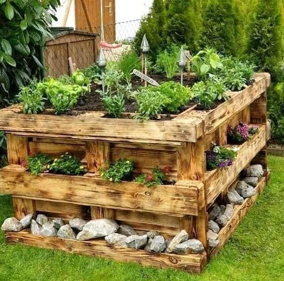 Potager en palette : 41 exemples de fabrications réussies pour t'inspirer 2