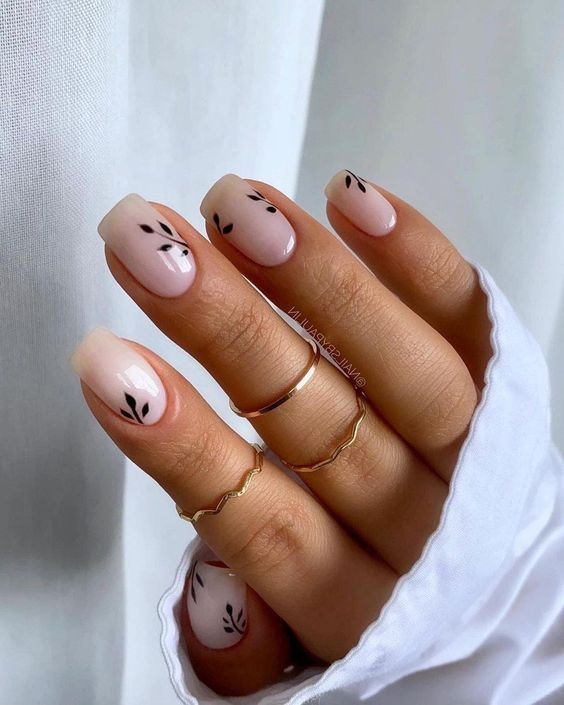 Les 25 meilleurs idées de vernis à ongles tendances en 2023 1