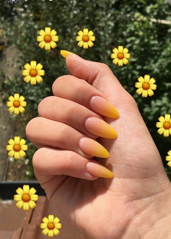 52 idées de vernis à ongles pour l'été qui vont te faire craquer 7