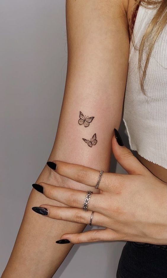 54 top idées de tatouages minimalistes pour femme 38