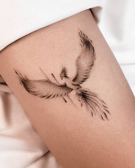 14 superbes tatouages ??de Phoenix pour les femmes 4