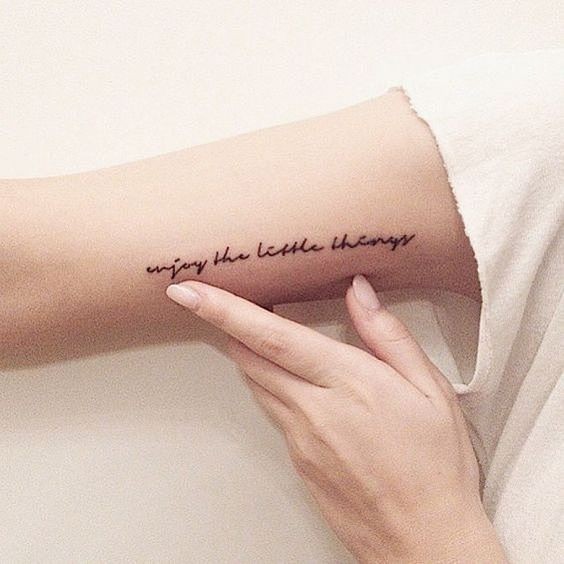 12 Tatouages Canons à Faire Avec Des Mots ! 12