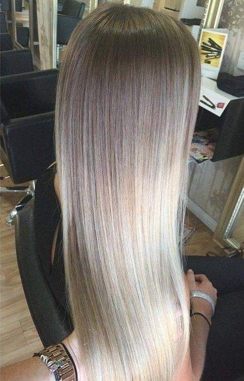 18 idées de couleurs de cheveux blonds cendres 15