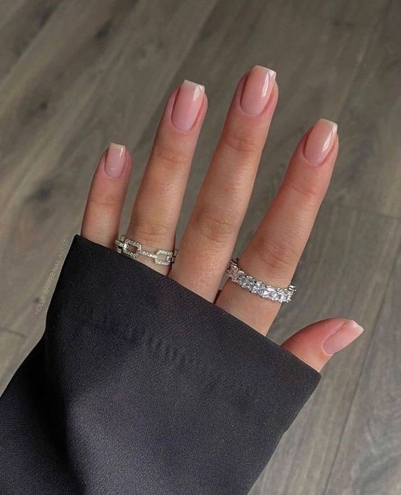 20 idées d ongles gel nude qui vont te faire craquer