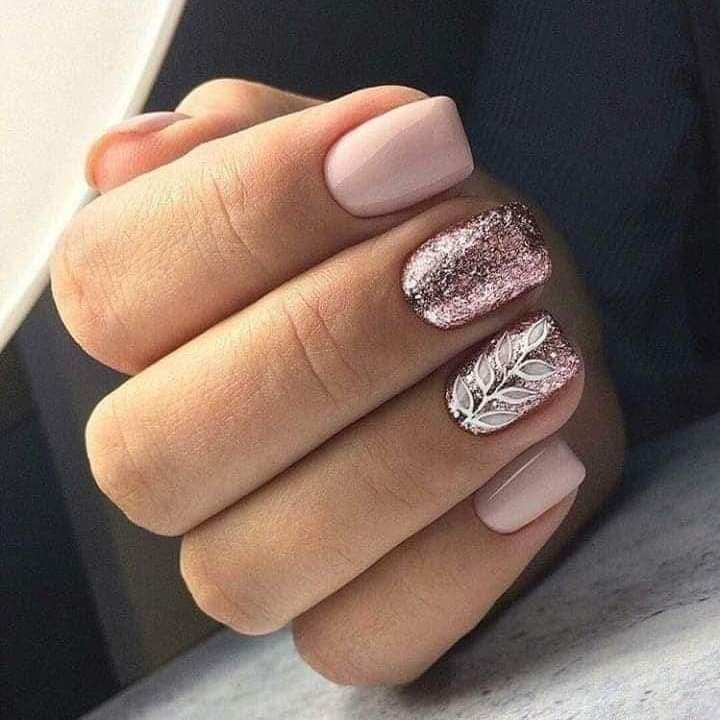 29 idées de gelish paillettes sur ongles courts 23