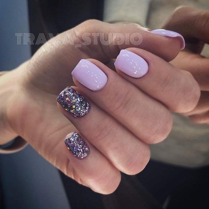 29 idées de gelish paillettes sur ongles courts 11