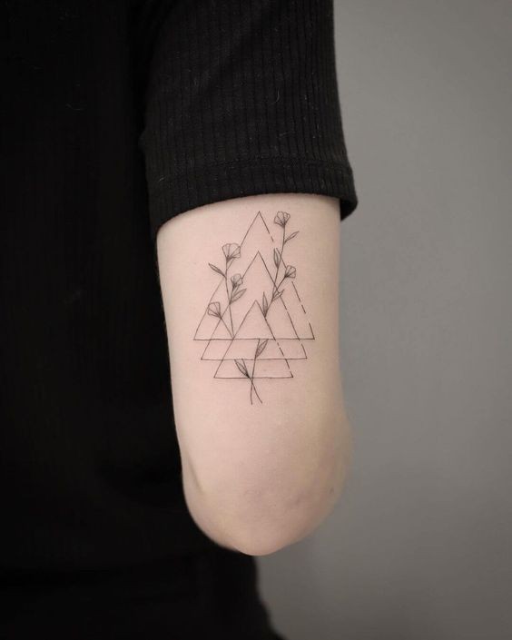 40 meilleures idées de tatouage familial pour vous inspirer 30