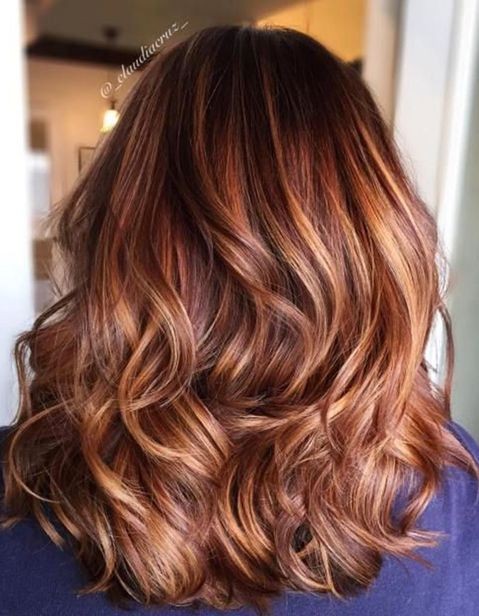 29 Looks avec Balayage Miel Caramel pour les Brunes 40