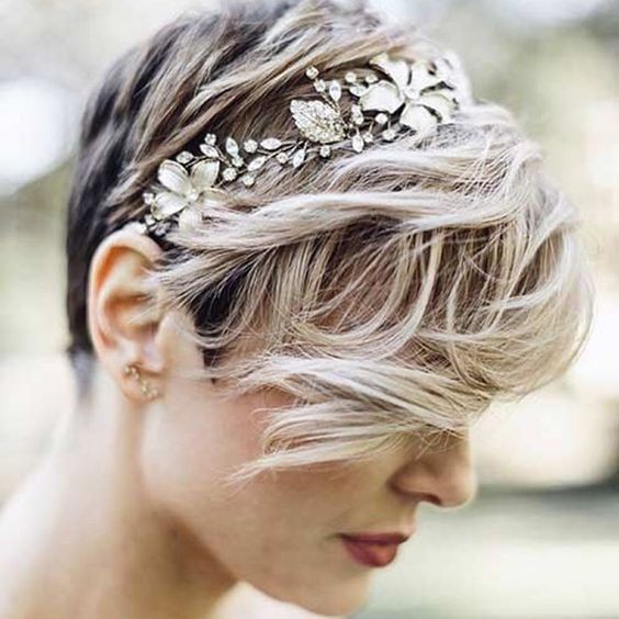 Coupe courte mariage : 31 idées de coiffures de mariées pour cheveux courts 2