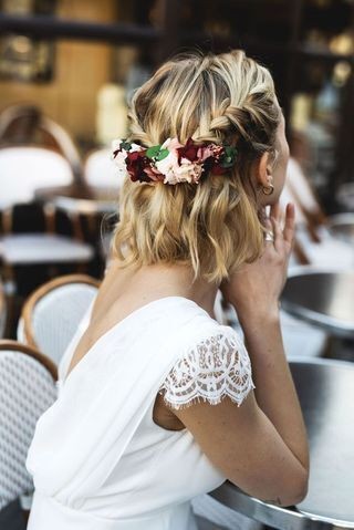 Coupe courte mariage : 31 idées de coiffures de mariées pour cheveux courts 13