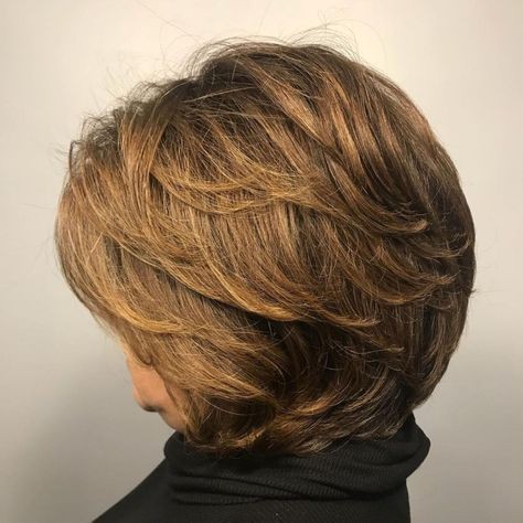 Quelle coupe de cheveux après 60 ans ? 33