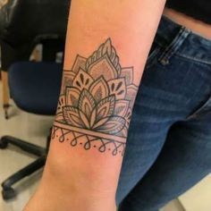 21 Tatouages Mandala Géométriques Pour S'inspirer 13