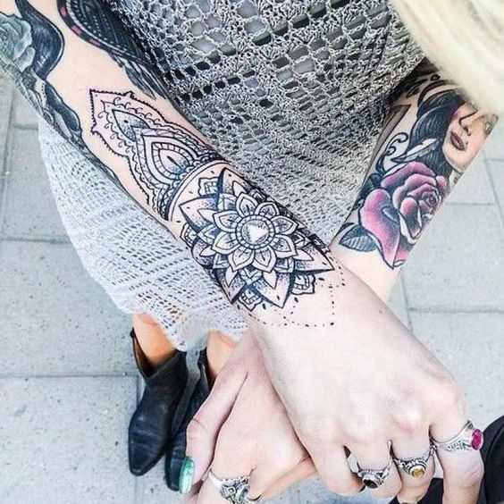 21 Tatouages Mandala Géométriques Pour S'inspirer 17