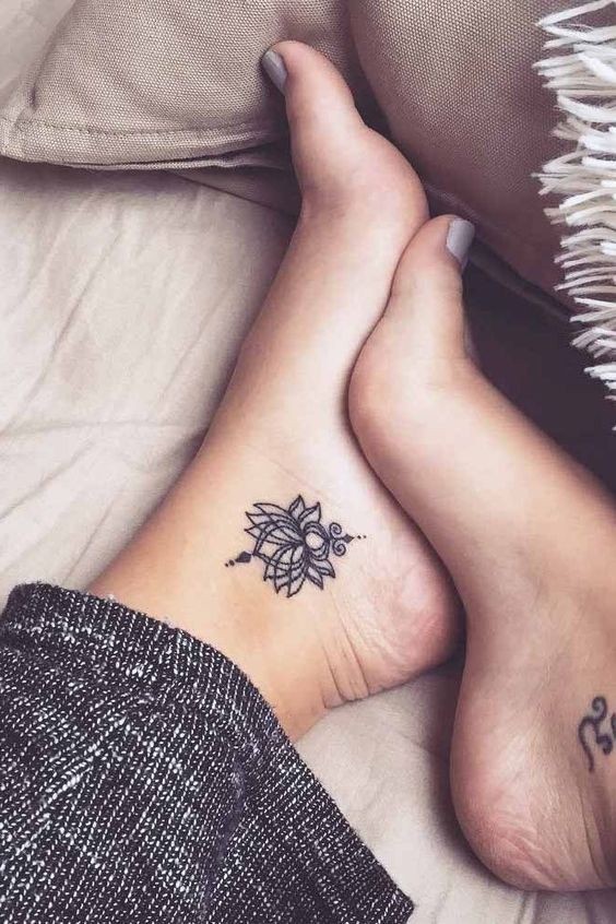 30 Tatouages Mandala Minimalistes (& Très Féminins) 19