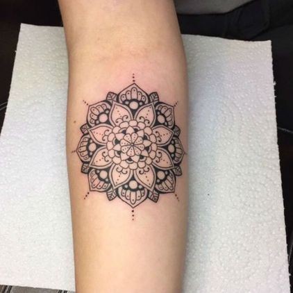 30 Tatouages Mandala Minimalistes (& Très Féminins) 6