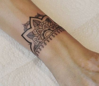 30 Tatouages Mandala Minimalistes (& Très Féminins) 11