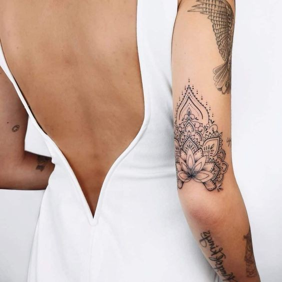 Les 9 Plus Beaux Tatouages Mandala Florale 7