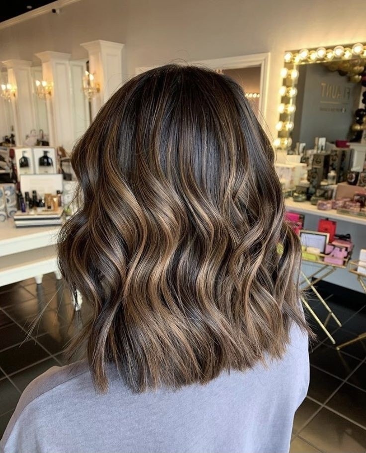 27 Balayages stylées sur cheveux mi-longs 4