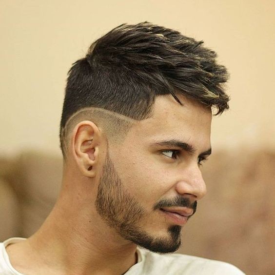 22 Coupes hommes aux cheveux longs avec cheveux courts/rasés sur les côtés 3