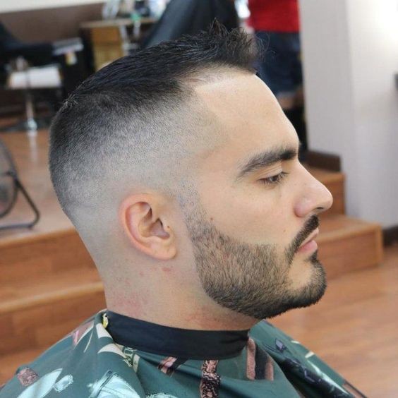 60 Coiffures pour les hommes aux cheveux épais 67