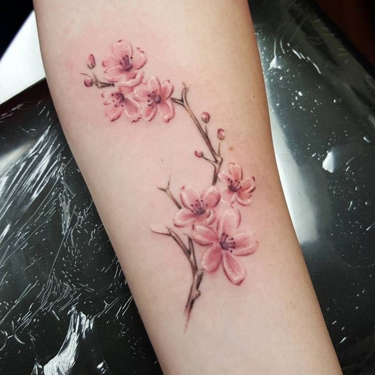 Les 40 différents styles de tatouages pour femme 14