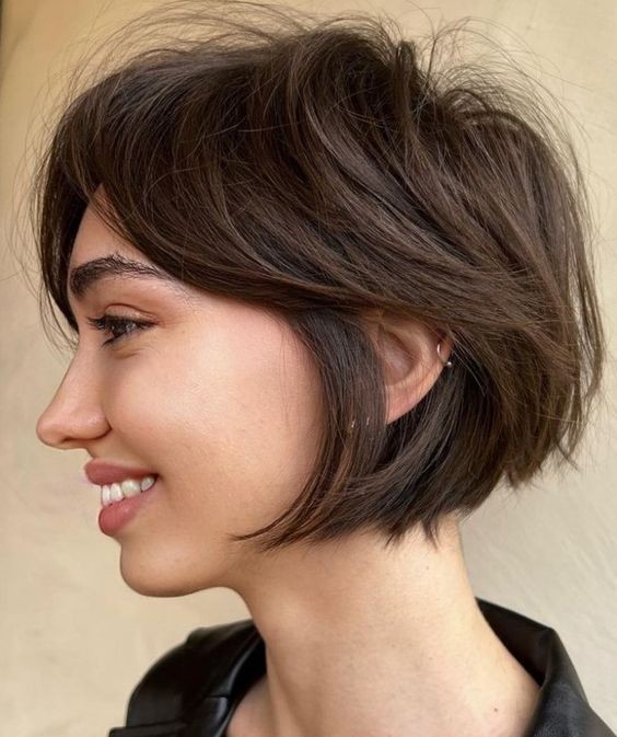 Les plus belles coupes courtes vues sur Pinterest en 2023 15