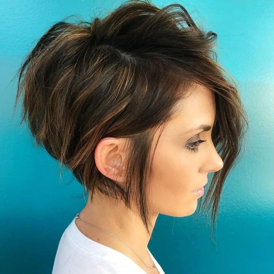 Les plus belles coupes courtes vues sur Pinterest en 2023 23