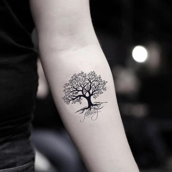 Tatouage arbre généalogique : 42 Idées & Significations 24