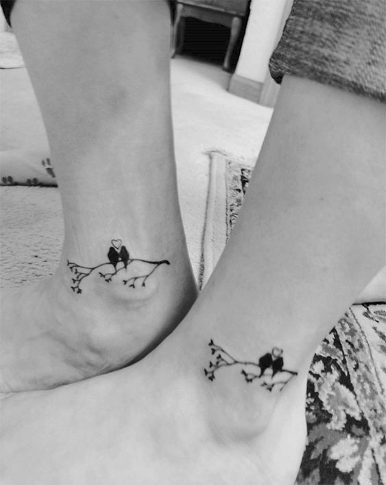 Tatouage Minimaliste Famille : Les 18 Significations 3