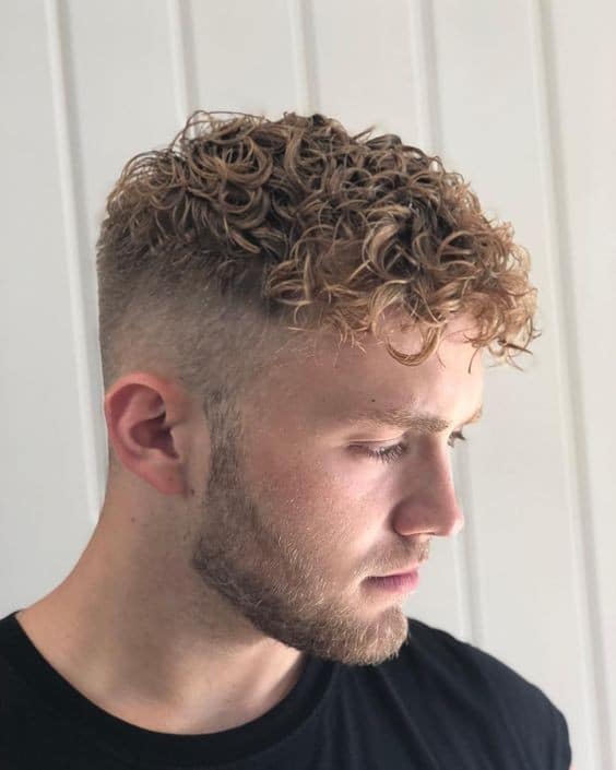 Curly Hair Homme : 31 Top Idées Tendances en 2023 14