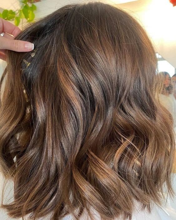 23 Couleurs de Cheveux Marron Glacé Tendance 2023 17