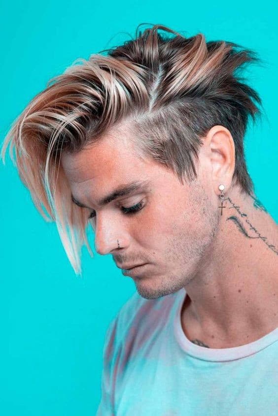 23 coupes de cheveux mi-décolorées pour hommes en 2023 4