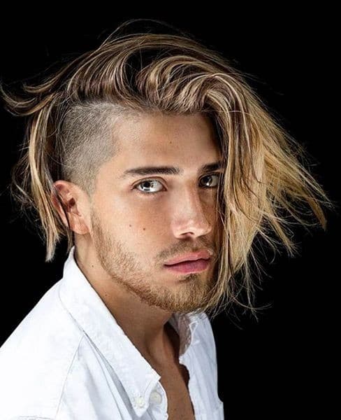 23 coupes de cheveux mi-décolorées pour hommes en 2023 27